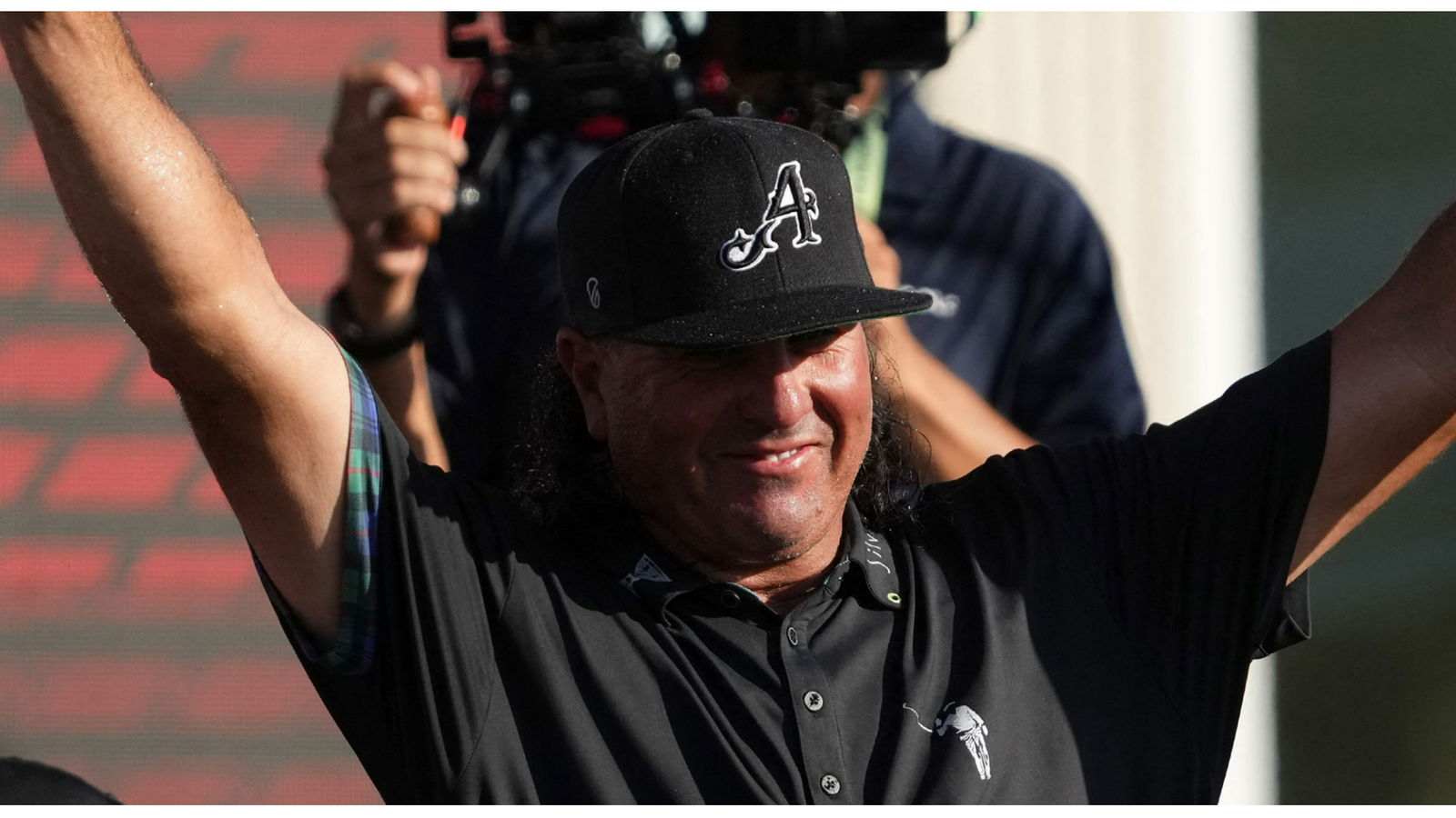 Pat Perez had a simple message to his haters after LIV finale: "Shut up"